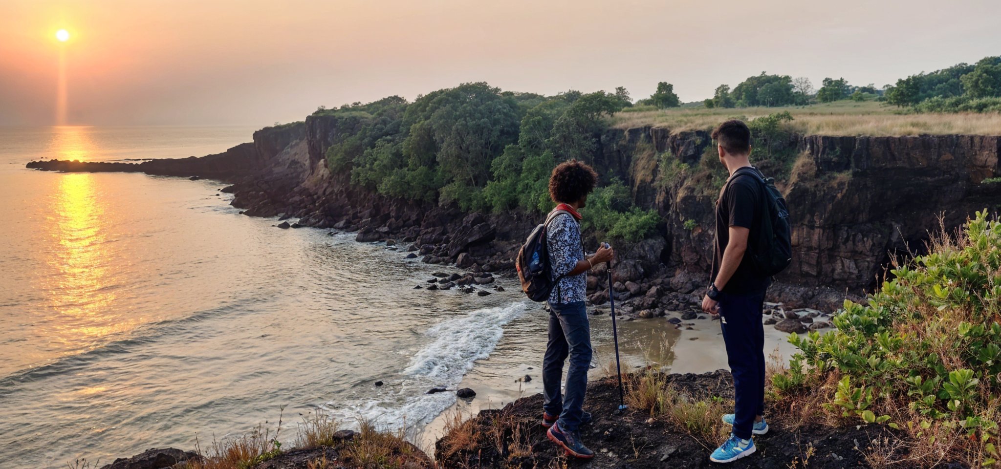 Goa : Ocean Hike Crabs Claw Bay