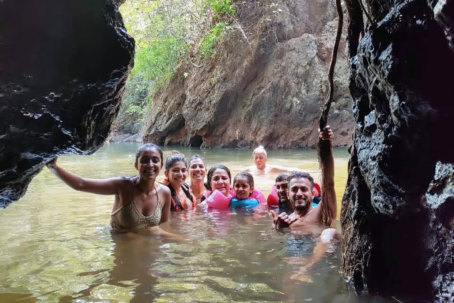 North Goa : Bhivpachi Garaz Na Cliff Jump