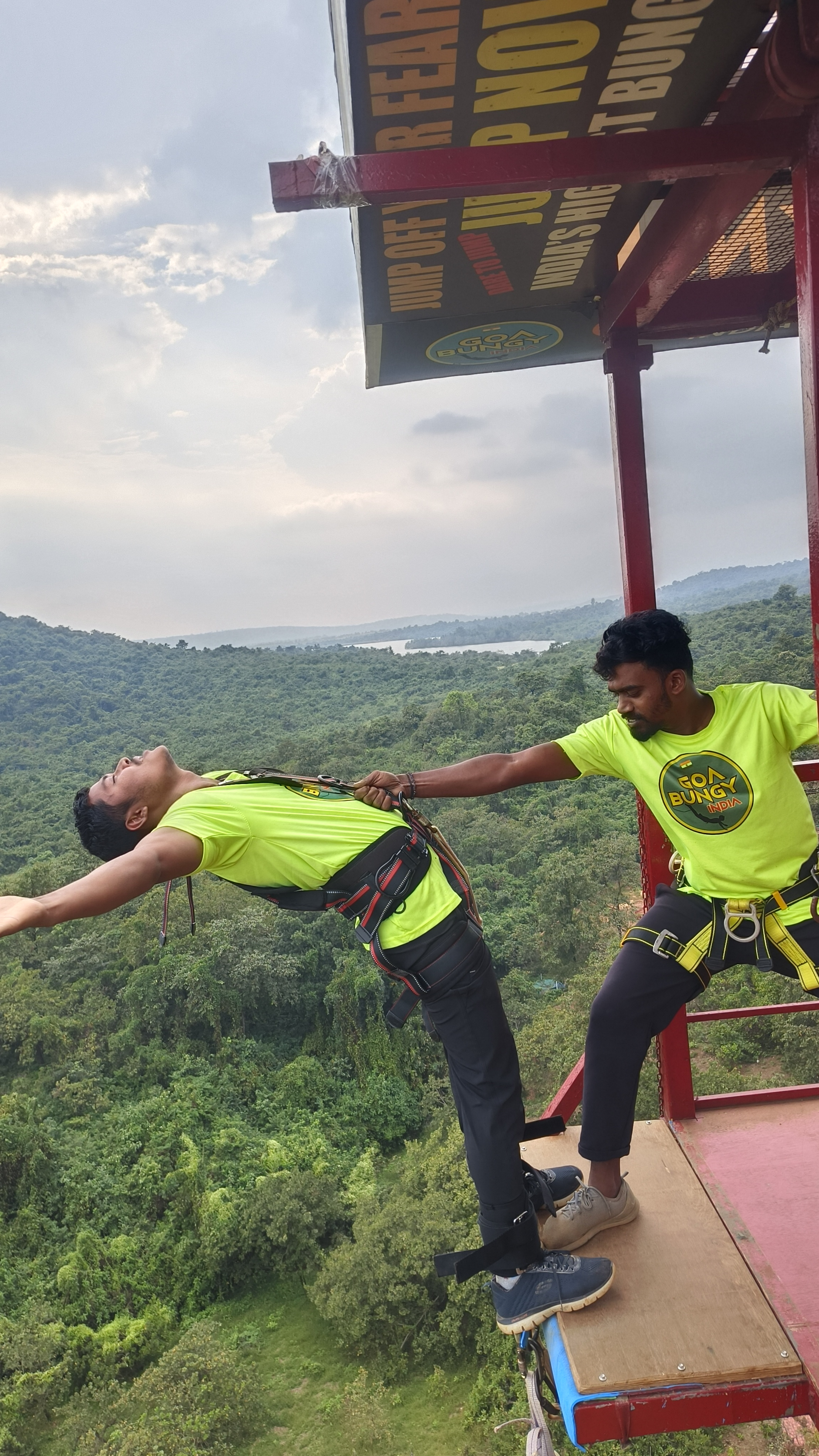 North Goa: Bungee Jumping at Latambarcem