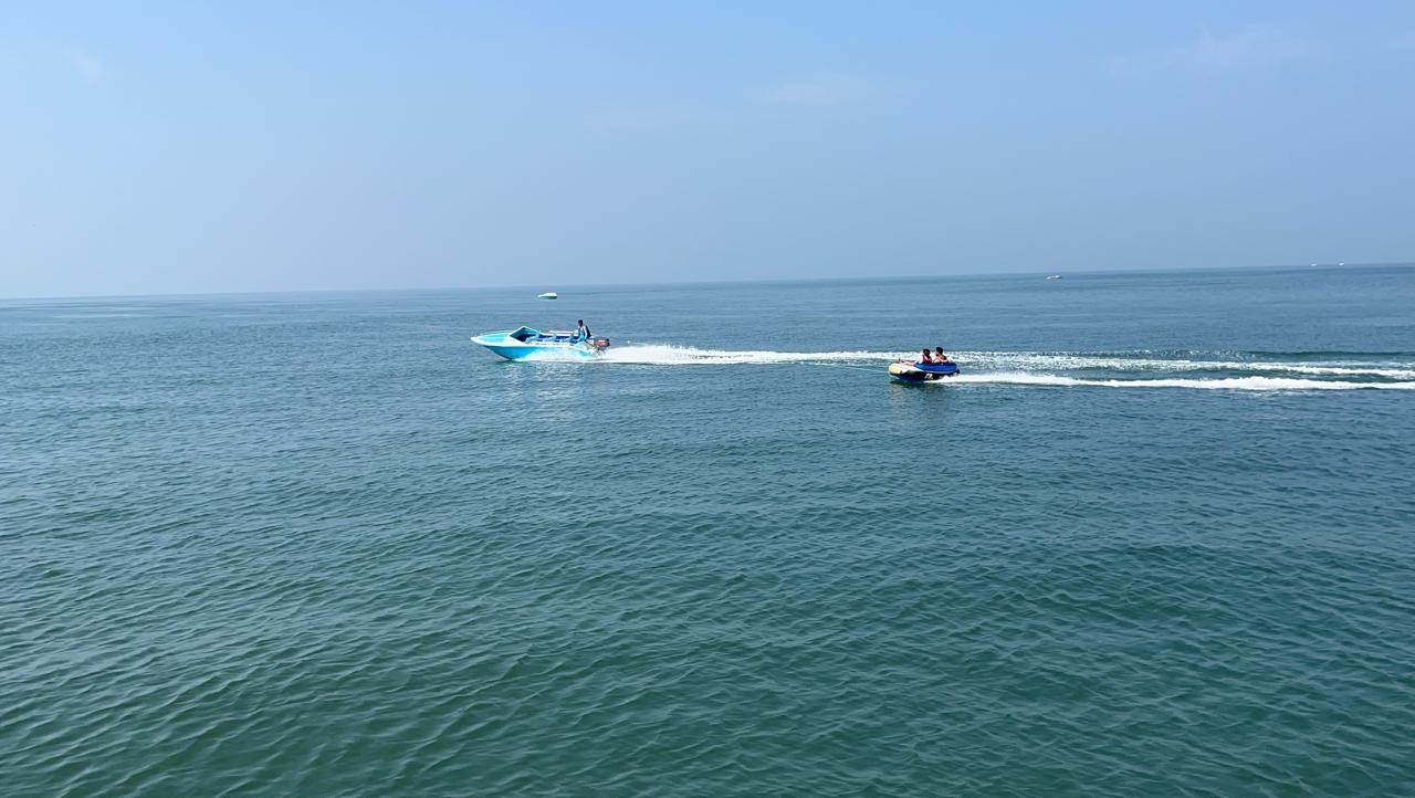 Mobor : Sunset Sonata – Special Speed Boat