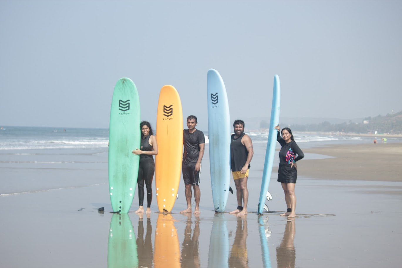 North Goa : Surfing Group