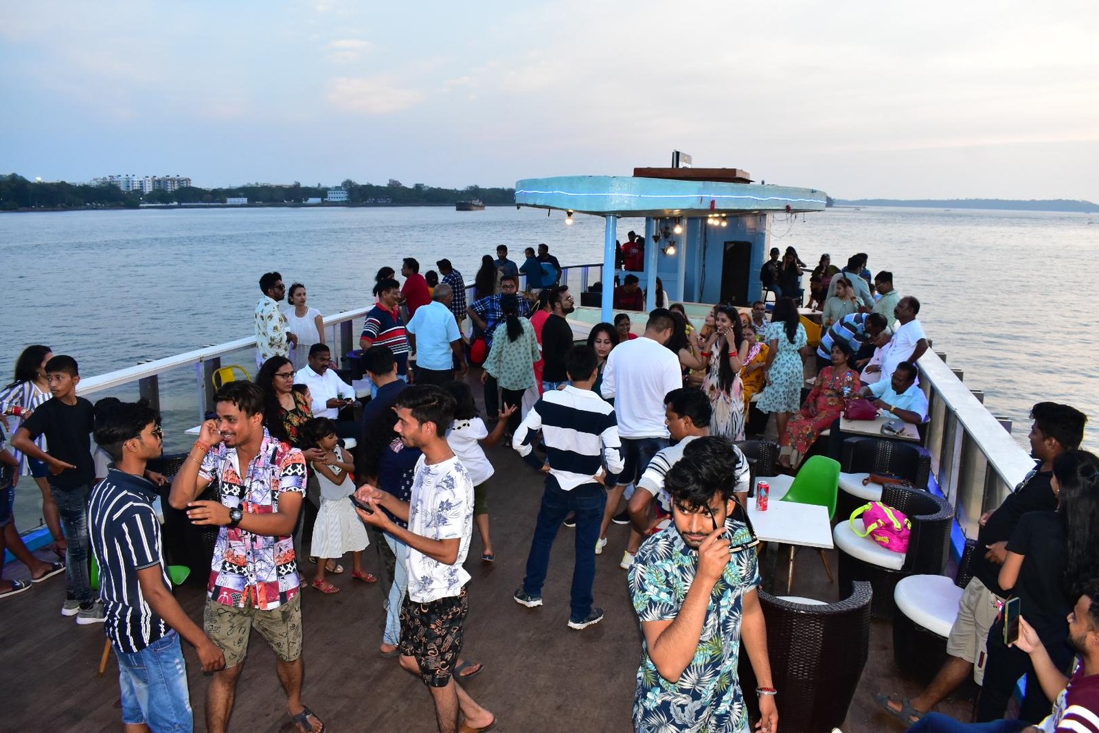 7. Private Yacht, Cruises & Premium Experiences