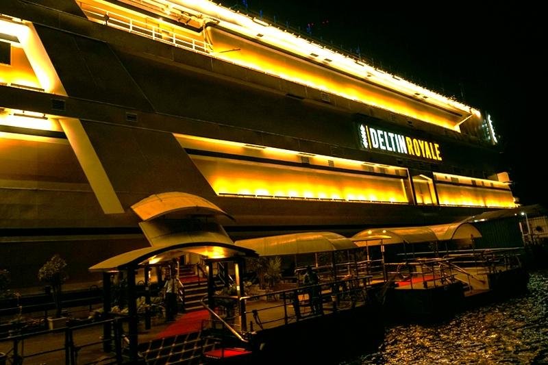 
                    Deltin Royale Gallery Image