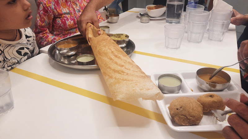 Raviraj Cafe
