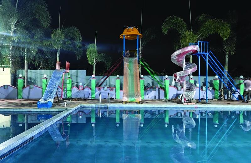 Spacious swimming pool area at Farm 33 Waterpark
