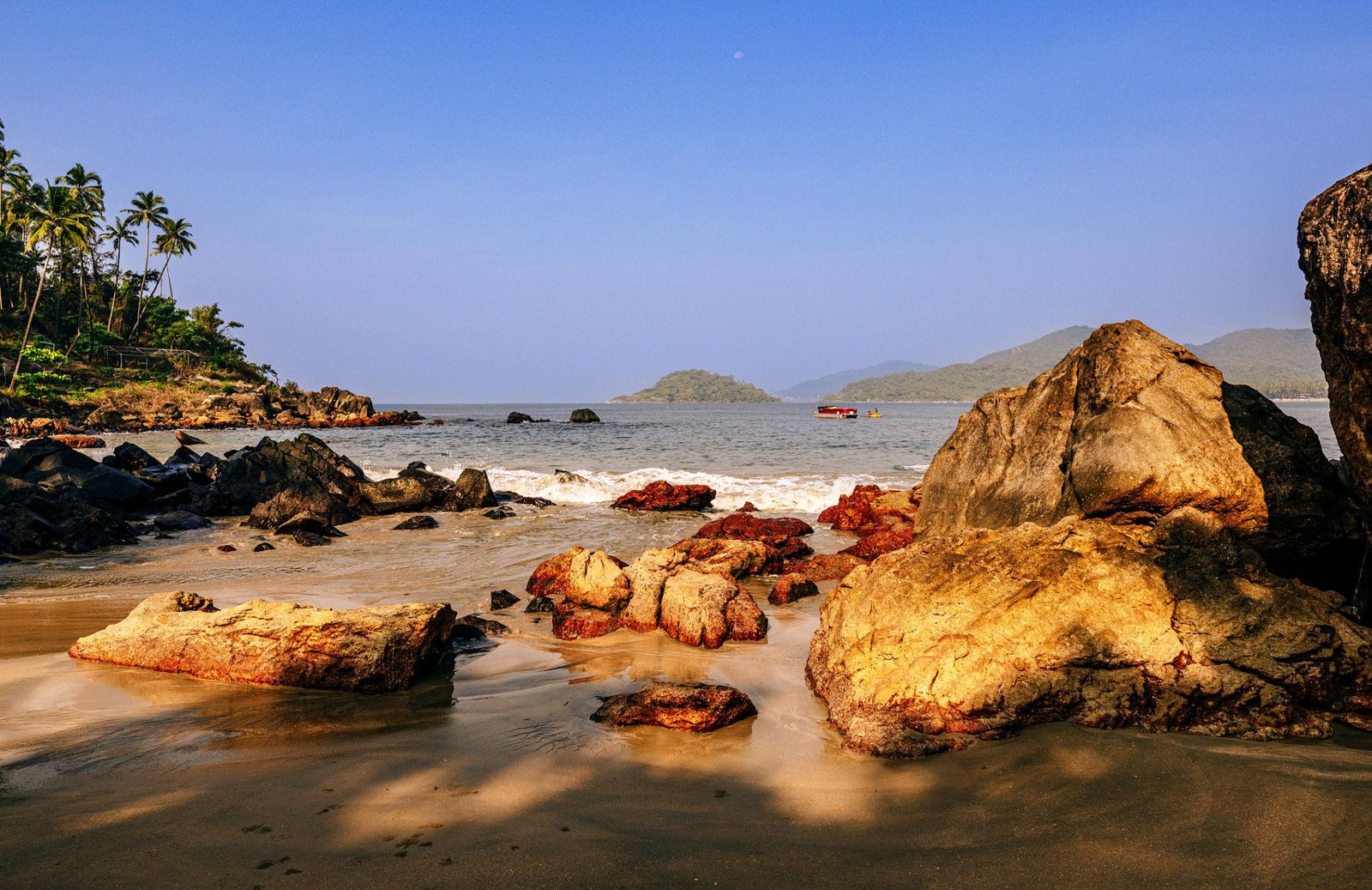 Baga Beach - Best Photo Spot in Goa