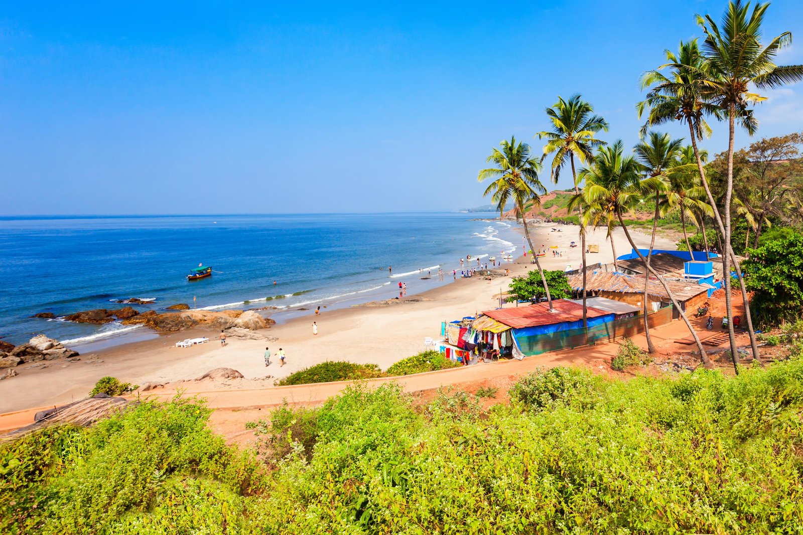 Lively North Goa Beach Vibes and Commercial Hubs